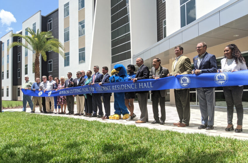  Daytona State marks new era with residence hall ribbon-cutting